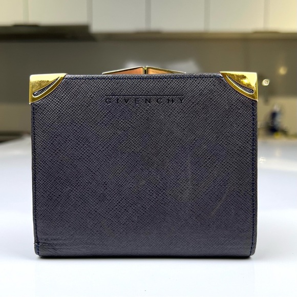 Givenchy compact wallet - Picture 1 of 7